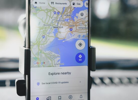 Cara Praktis Melacak Lokasi dengan Nomor HP, Email & Google Maps